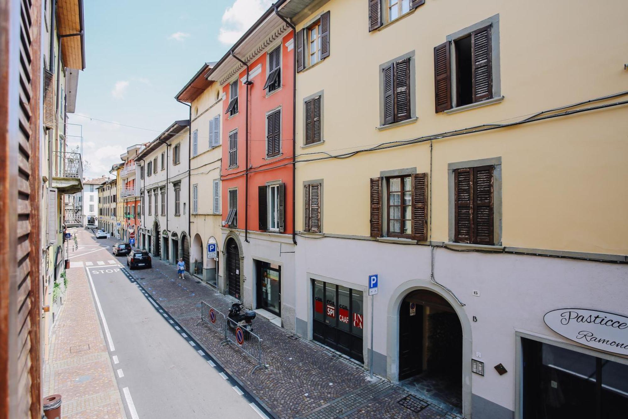 Flat Mazzini 6 Daire Alzano Lombardo Dış mekan fotoğraf