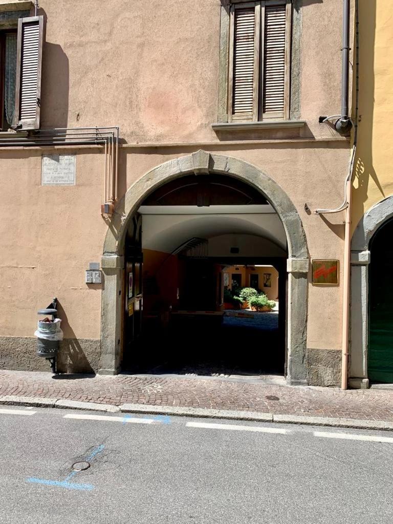 Flat Mazzini 6 Daire Alzano Lombardo Dış mekan fotoğraf